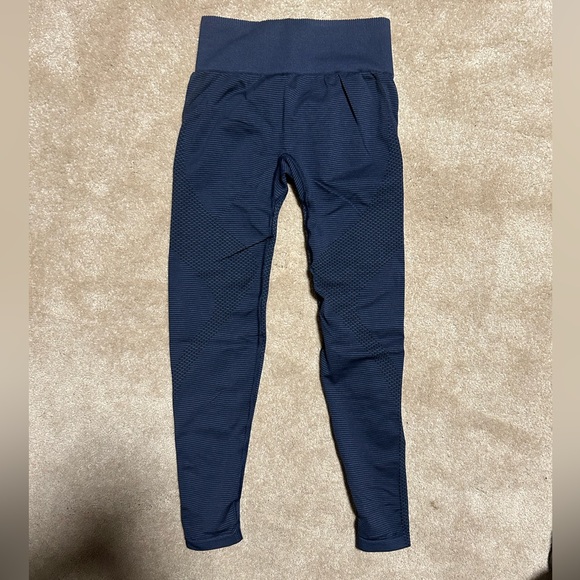 Navy High-Waisted Leggings - Picture 6 of 7